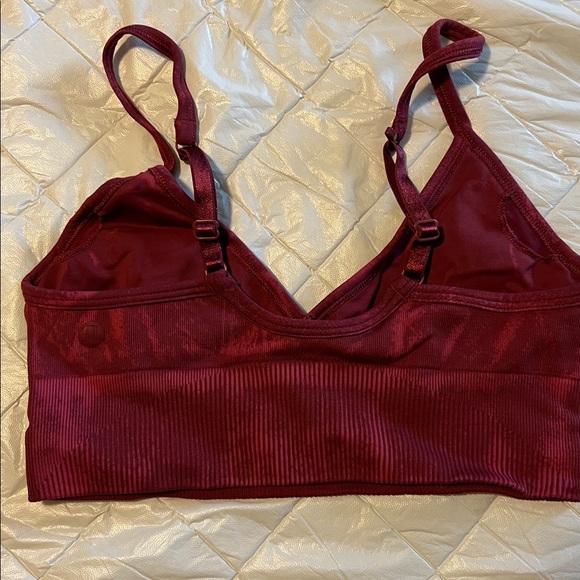 Lululemon red acid wash sports bra - Picture 2 of 3